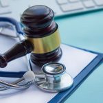 A ILEGALIDADE DE NEGATIVA DE COBERTURA DOS PLANOS DE SAÚDE EM INTERNAÇÕES HOSPITALARES